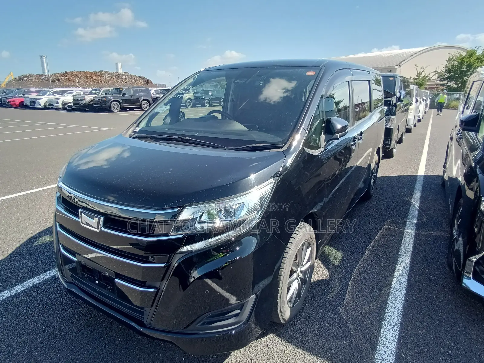 Toyota Noah 2021 Black