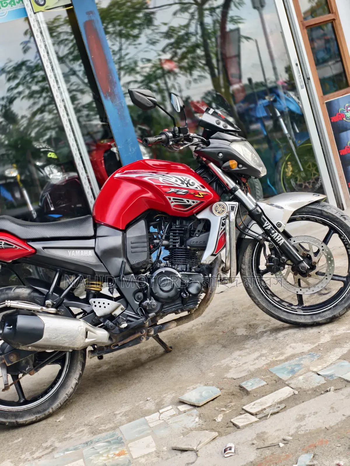 Yamaha FZ 2016 Red