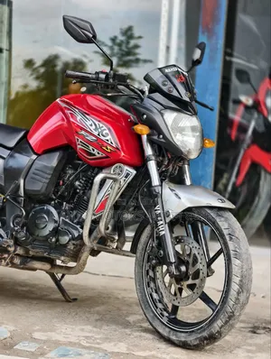 Yamaha FZ 2016 Red