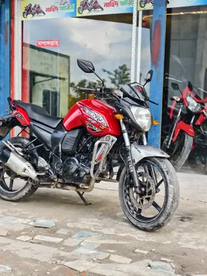 Yamaha FZ 2016 Red