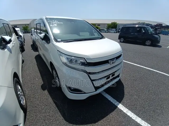 Toyota Noah 2021 Pearl