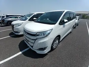 Toyota Noah 2021 Pearl