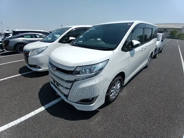 Toyota Noah 2021 Pearl