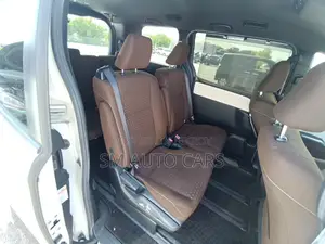 Toyota Noah 2021 Pearl