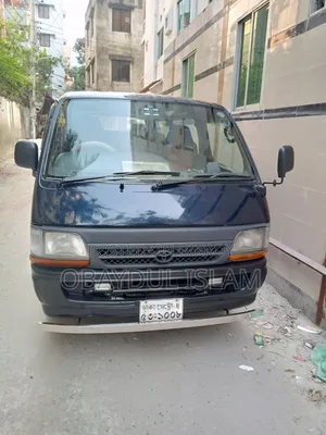 Toyota Grand HiAce 2002 Blue