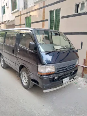 টয়োটা গ্র্যান্ড হাইয়েস ২০০২ নীল
