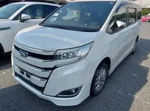 টয়োটা নোয়া ২০২১ পার্ল