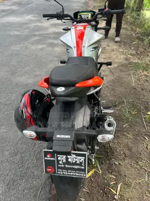 Suzuki Gixxer 2025 Orange