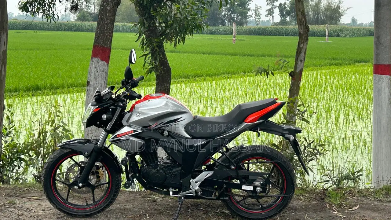 Suzuki Gixxer 2025 Orange