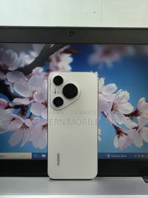 হুয়াওয়ে পিুরা ৭০ ৫১২ জিবি হোয়াইট