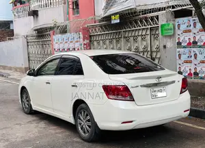 টয়োটা অ্যালিওন ২০১৪ পার্ল