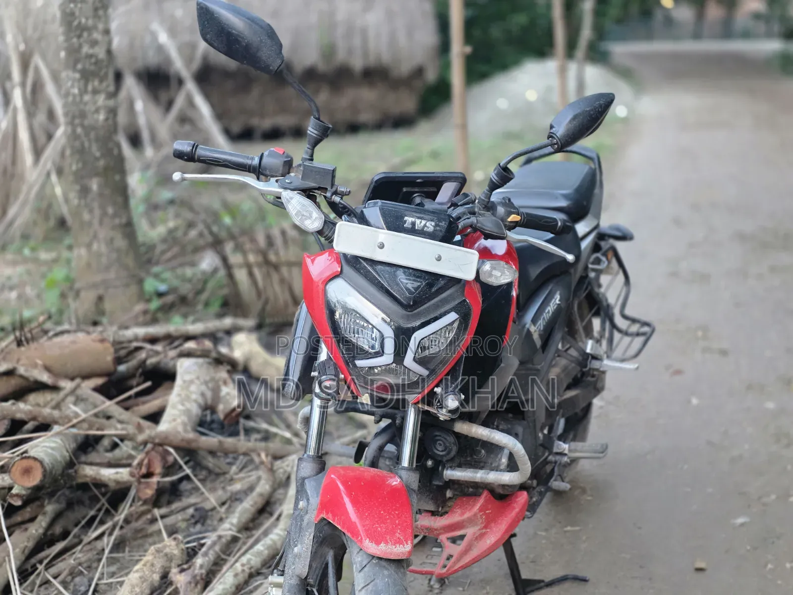 TVS Raider 125 2022 Red