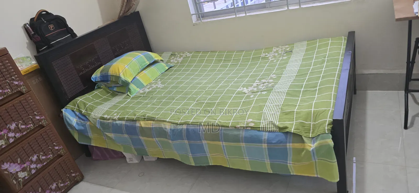 Semi Double Bed