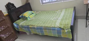 Semi Double Bed