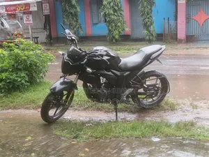 সুজুকি ২০১৮ কালো