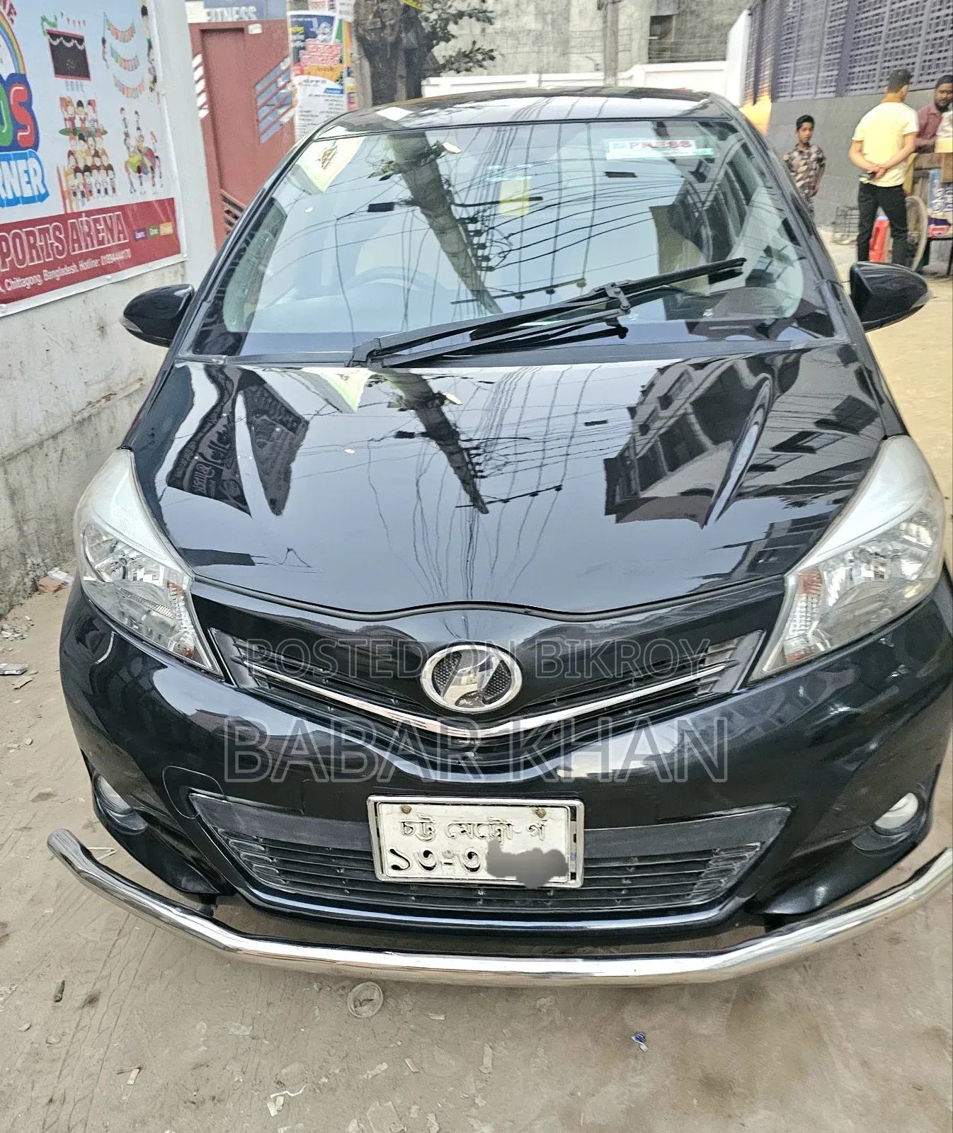 টয়োটা ভিটজ ২০১১ কালো