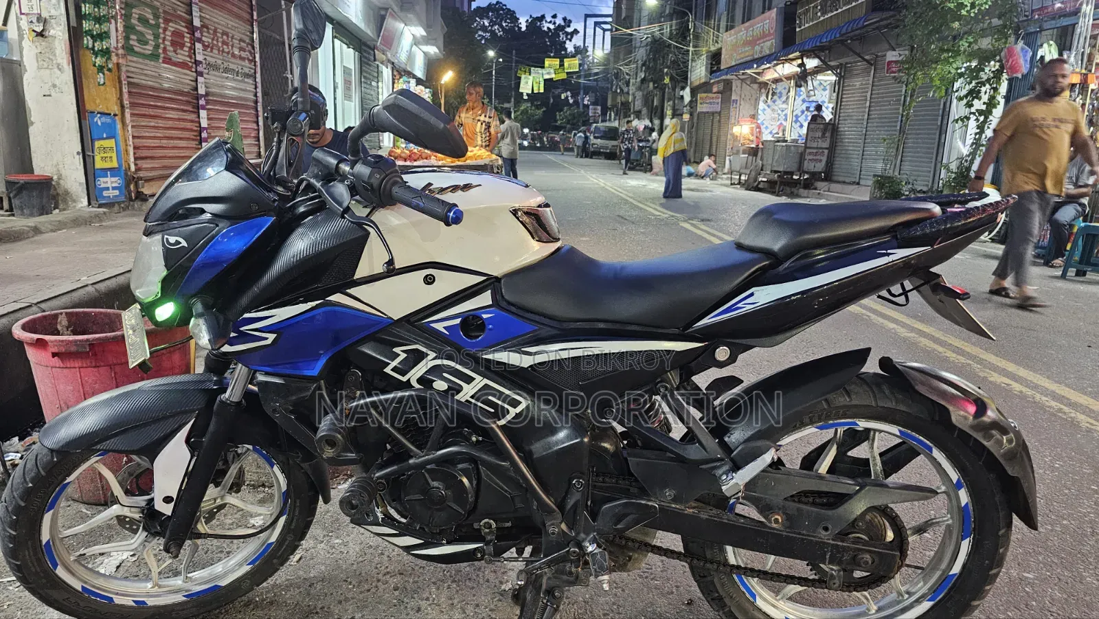 বাজাজ পালসার এন১৬০ ২০১৮ হোয়াইট