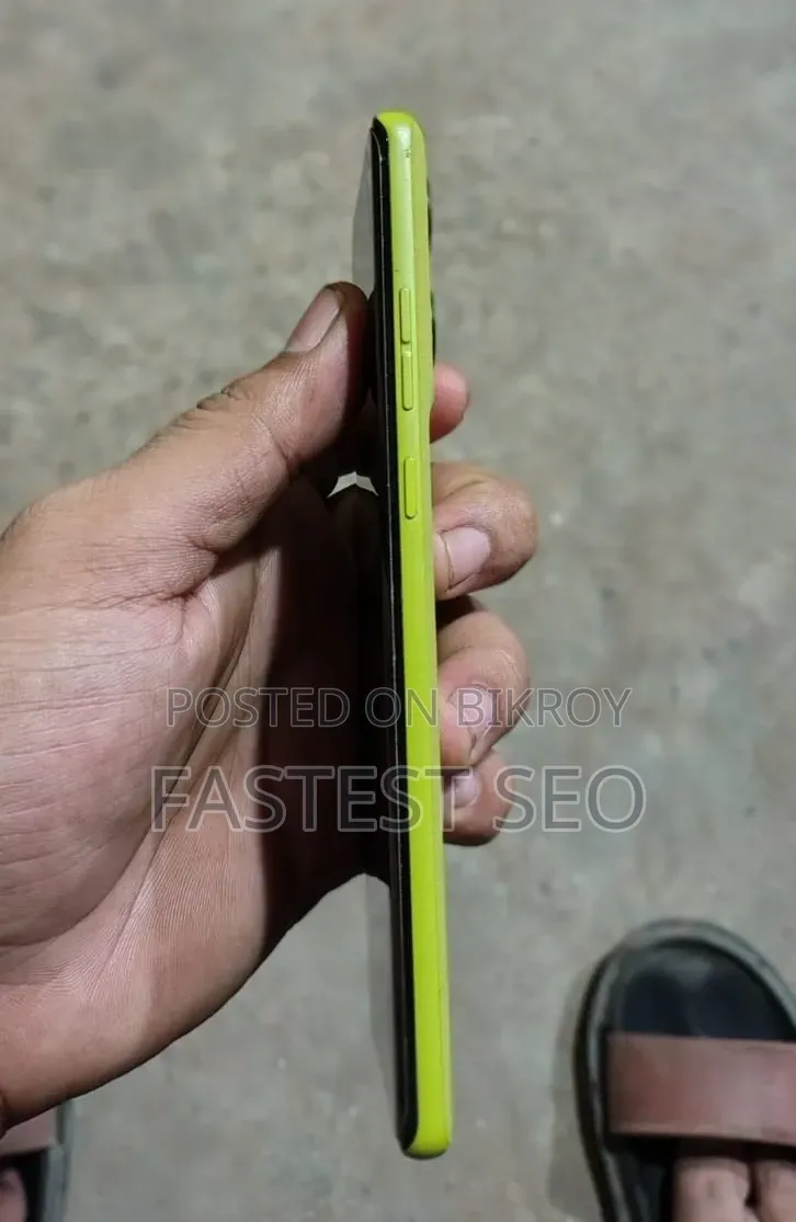 Motorola Moto G85 128 GB Green