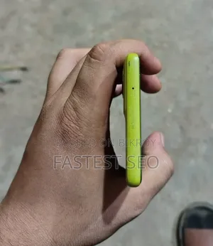 Motorola Moto G85 128 GB Green