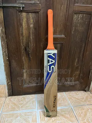 যশী স্পোর্টস স্ট্রাইকার সিরিজ কাশ্মীর উইলো ক্রিকেট ব্যাট