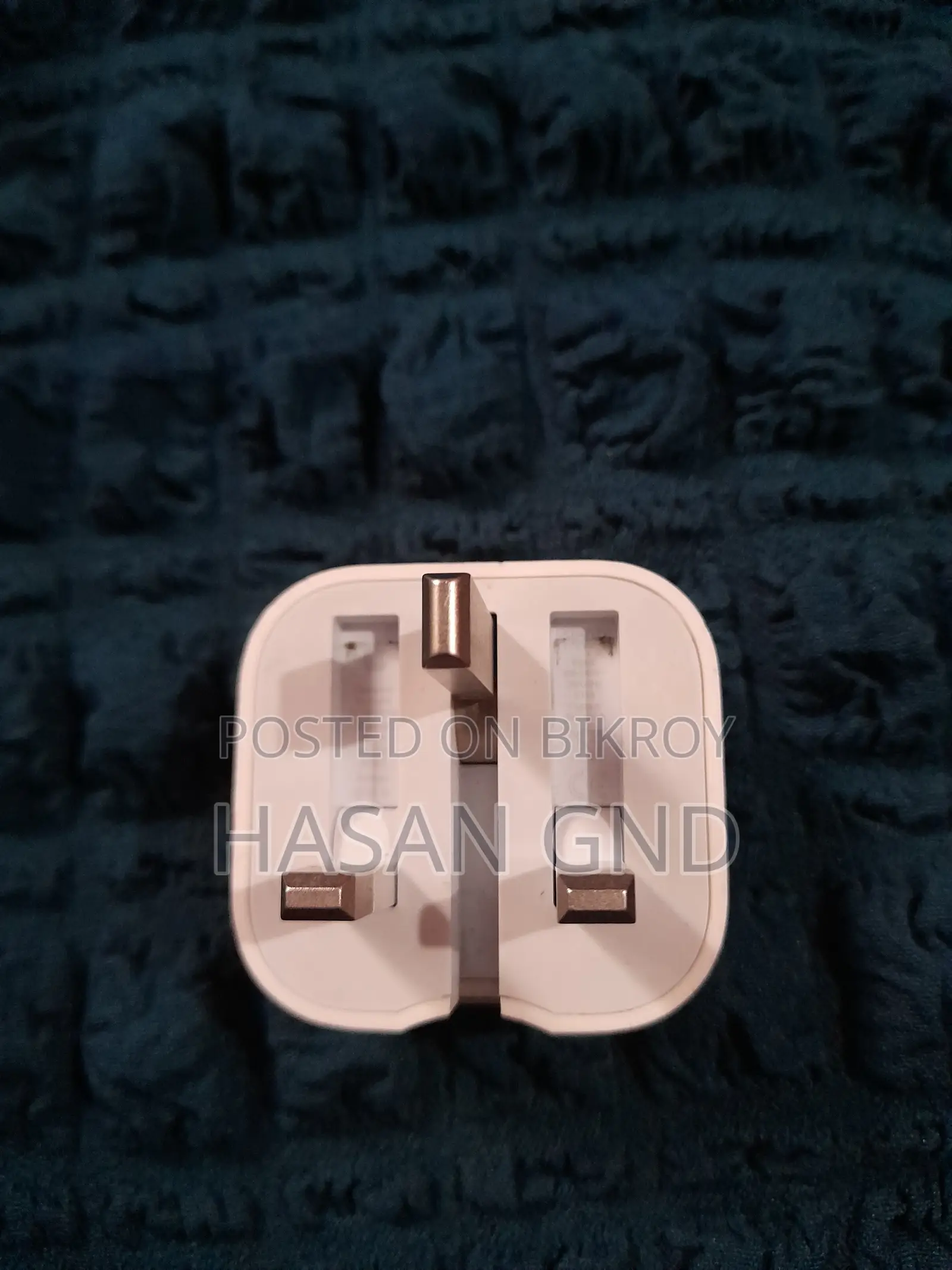 Original Apple Adapter