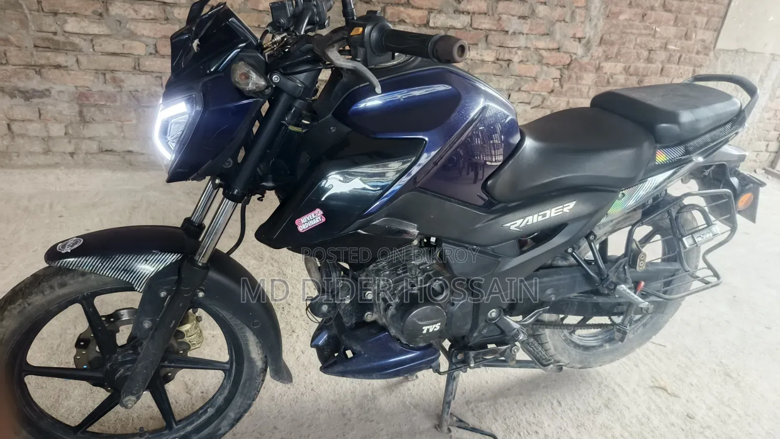 TVS Raider 125 2022 Blue
