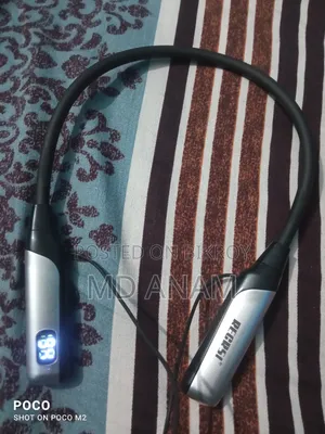 ওয়্যারলেস হেডফোন