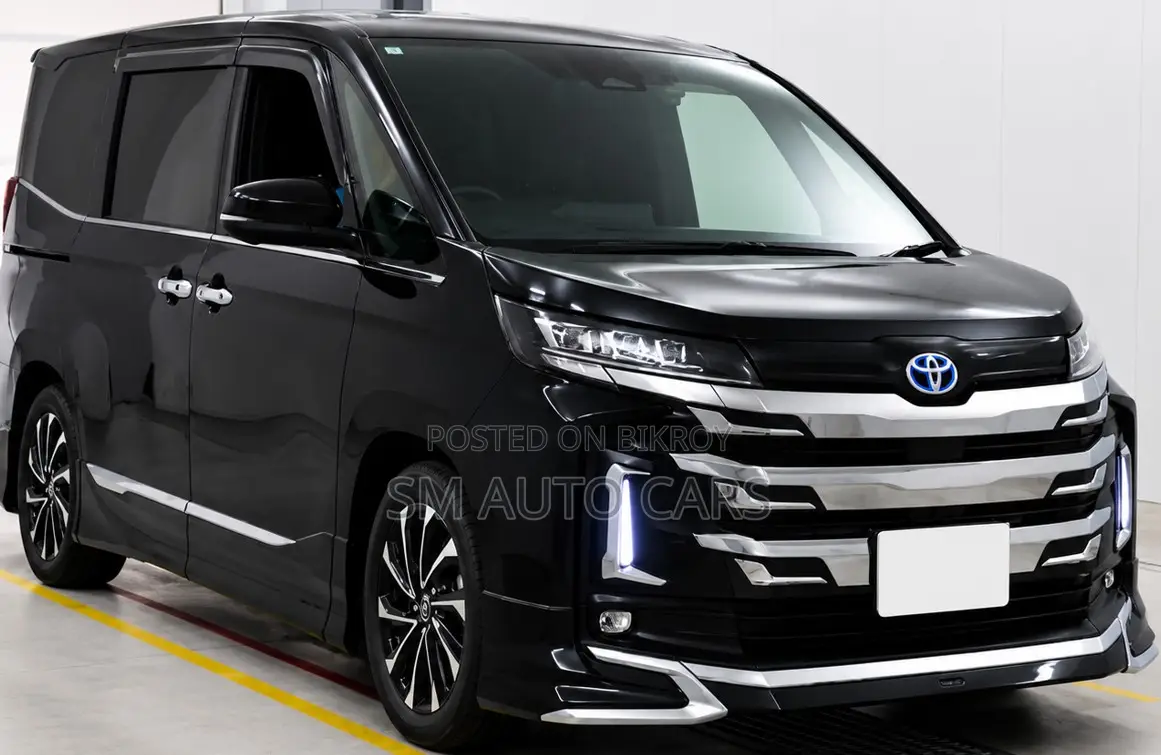 Toyota Noah 2024 Black