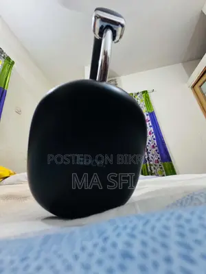 ওয়্যারলেস হেডফোন