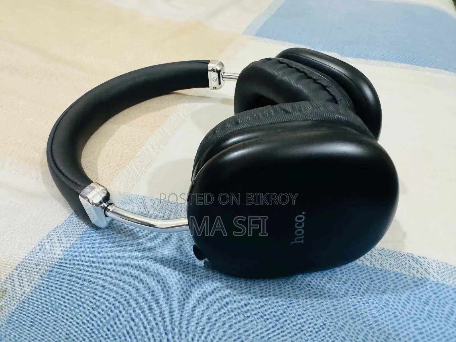 ওয়্যারলেস হেডফোন