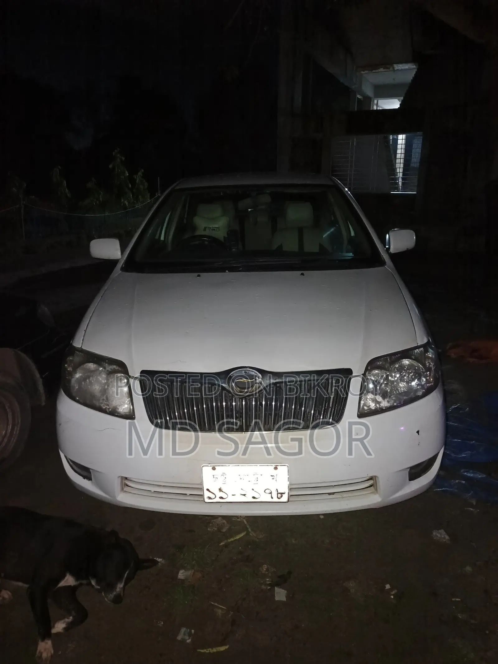 টয়োটা করোল্লা ২০০৫ সাদা