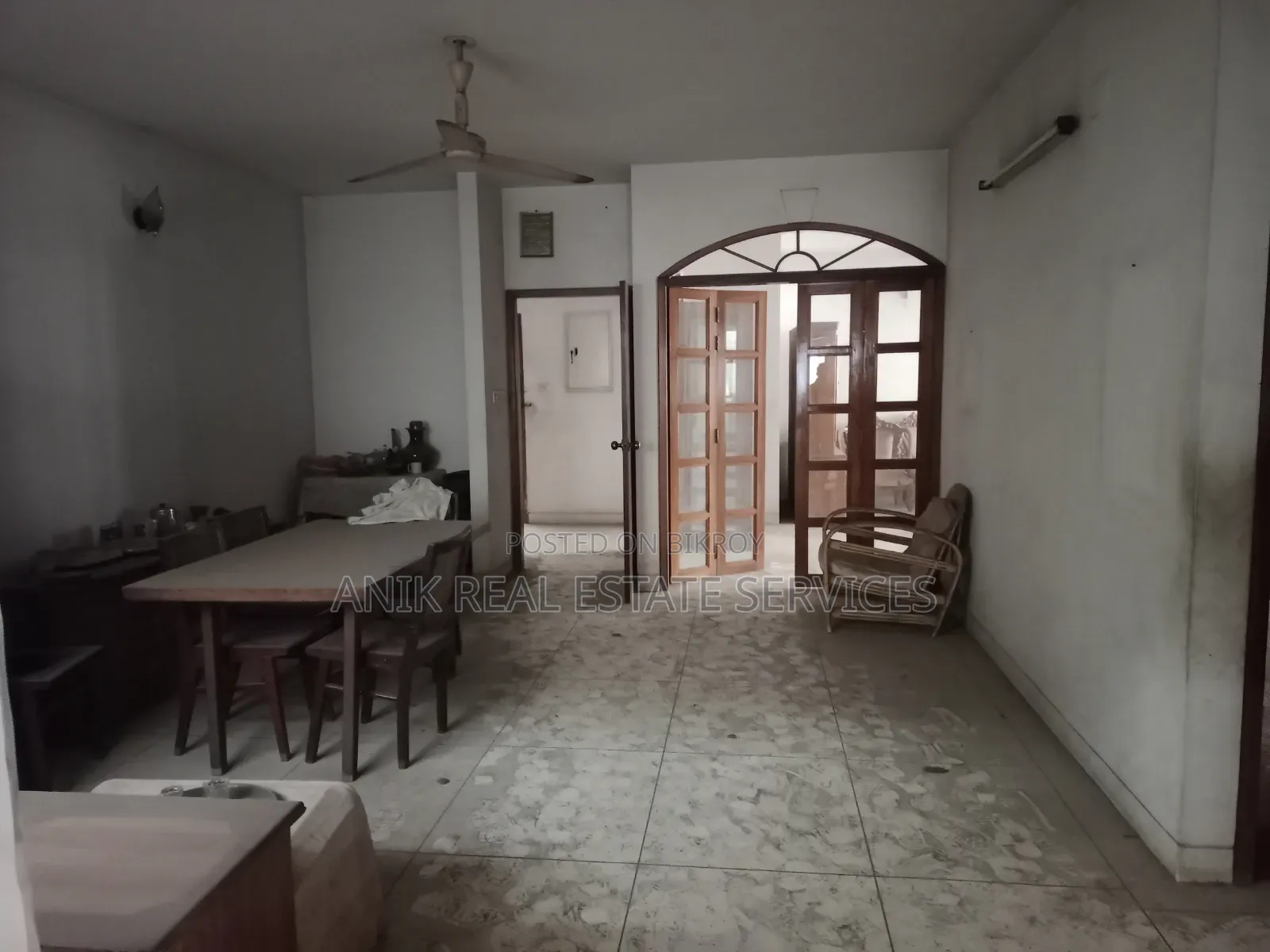 গুলশানের অনিক রিয়েল এস্টেটে ৩ বেডরুমের অ্যাপার্টমেন্ট বিক্রয়ের জন্য