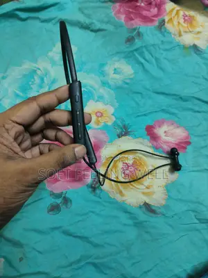 নিকবন্ড হেডফোন