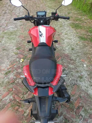 TVS Apache 160 4V 2022 Red