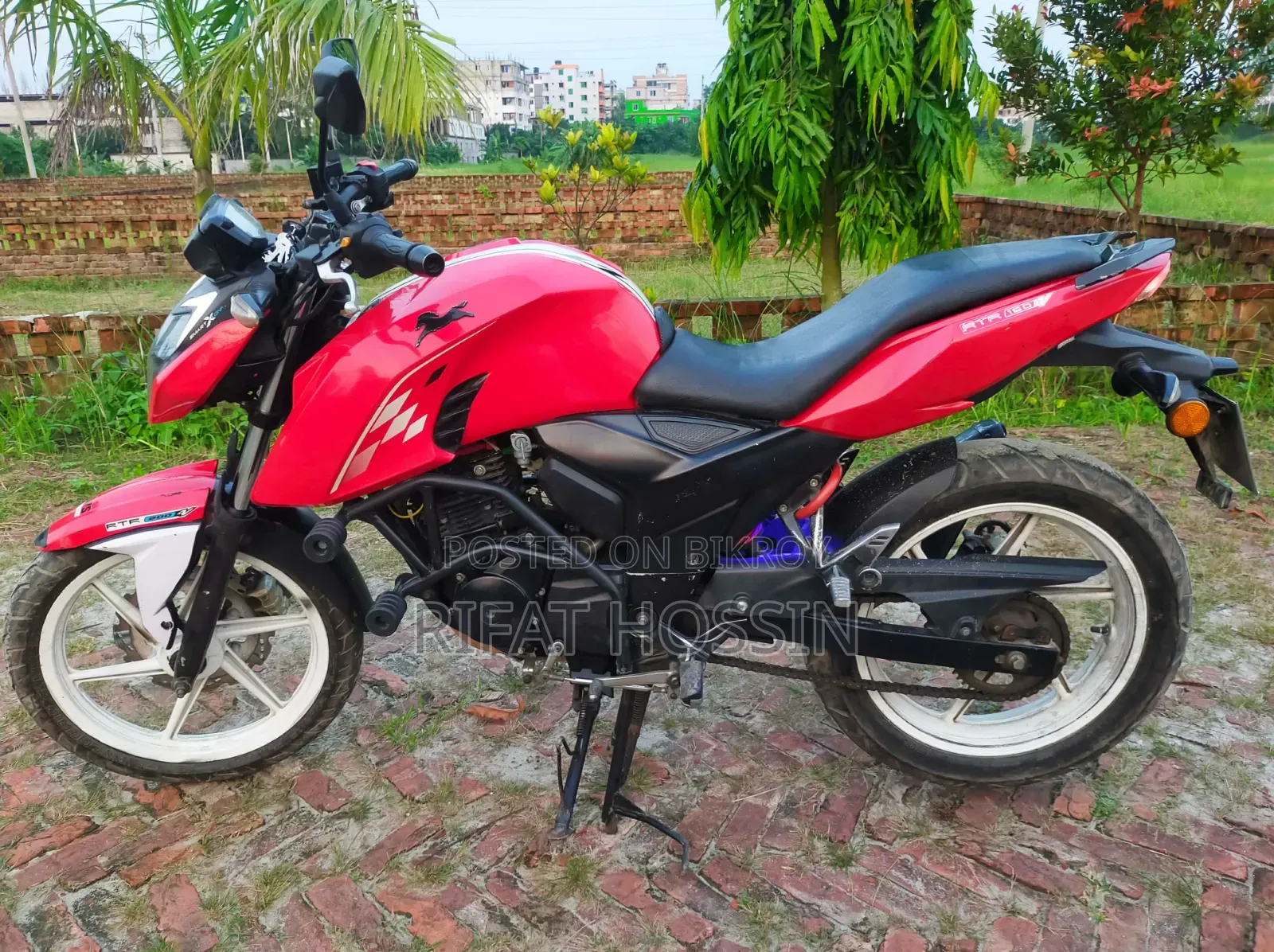 টিভিএস আপাচে ১৬০ ৪ভি ২০২২ লাল