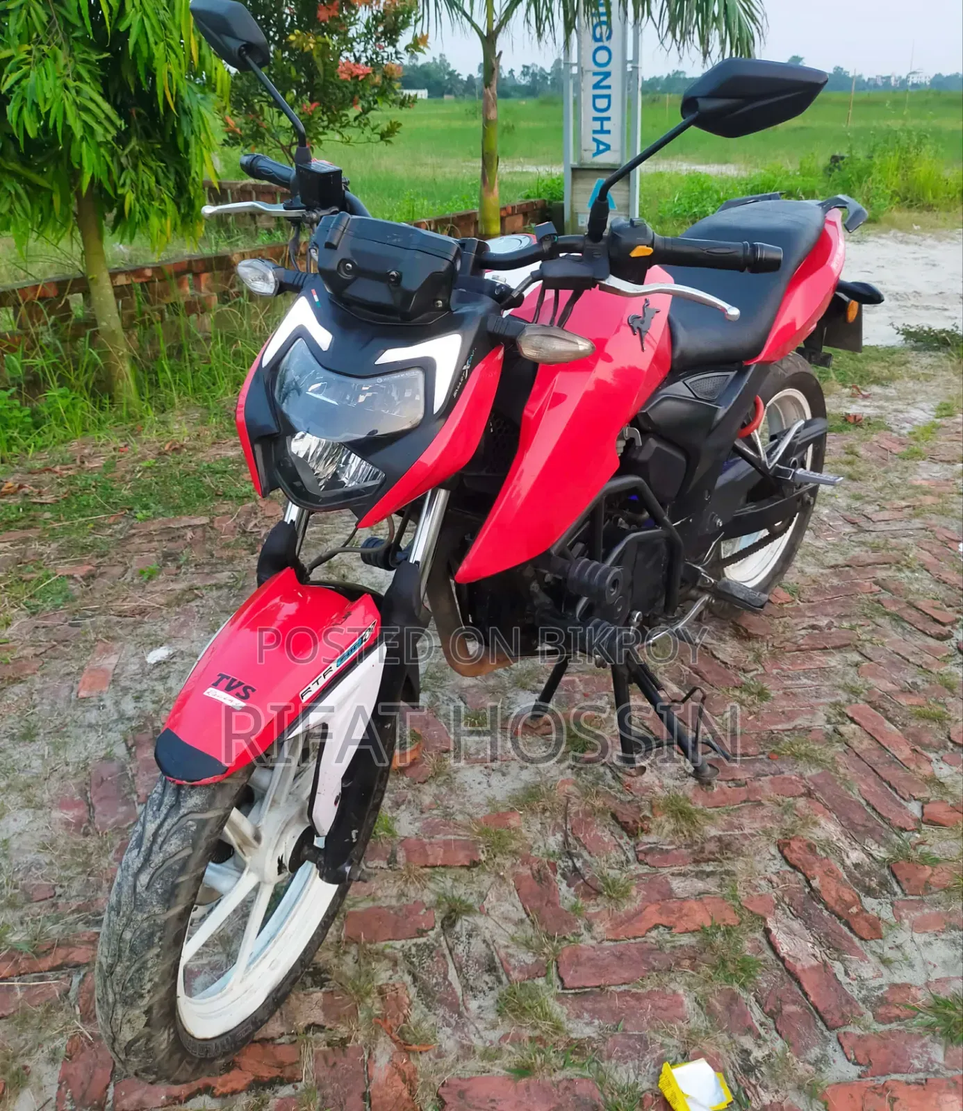 টিভিএস আপাচে ১৬০ ৪ভি ২০২২ লাল