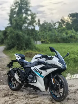 CFMoto 300SR 2025 White