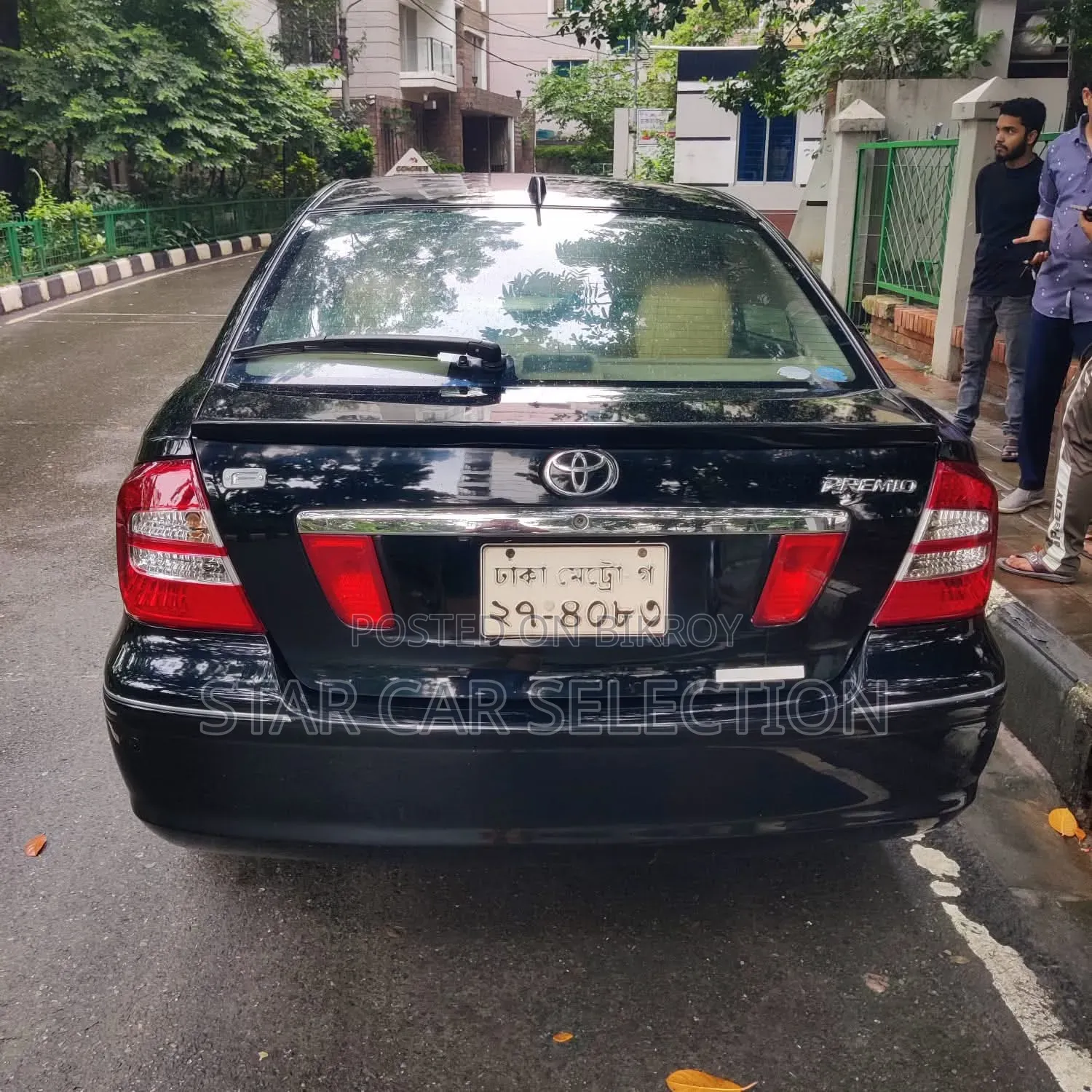 টয়োটা প্রিমিও ২০০৪ কালো
