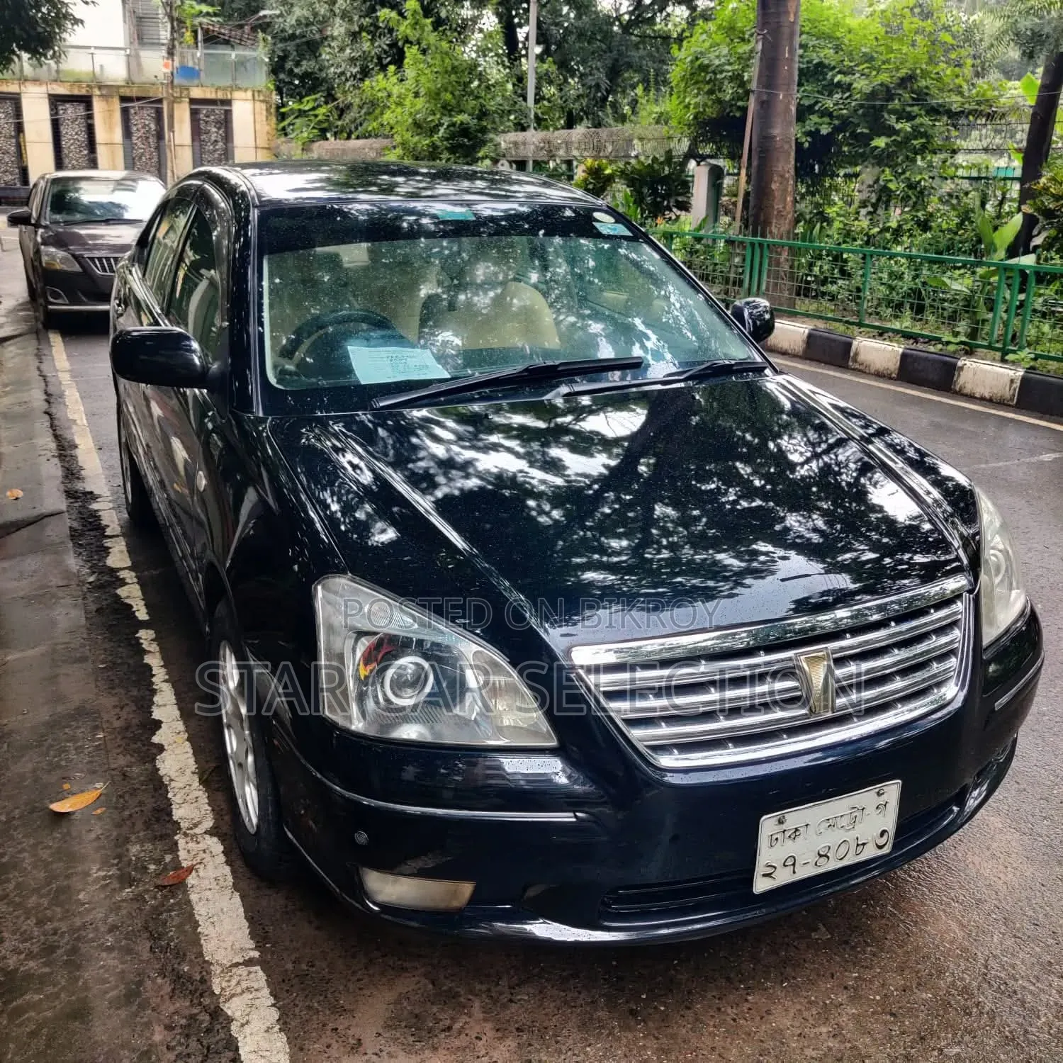 টয়োটা প্রিমিও ২০০৪ কালো