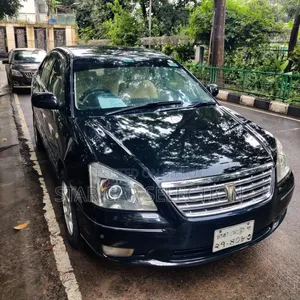টয়োটা প্রিমিও ২০০৪ কালো