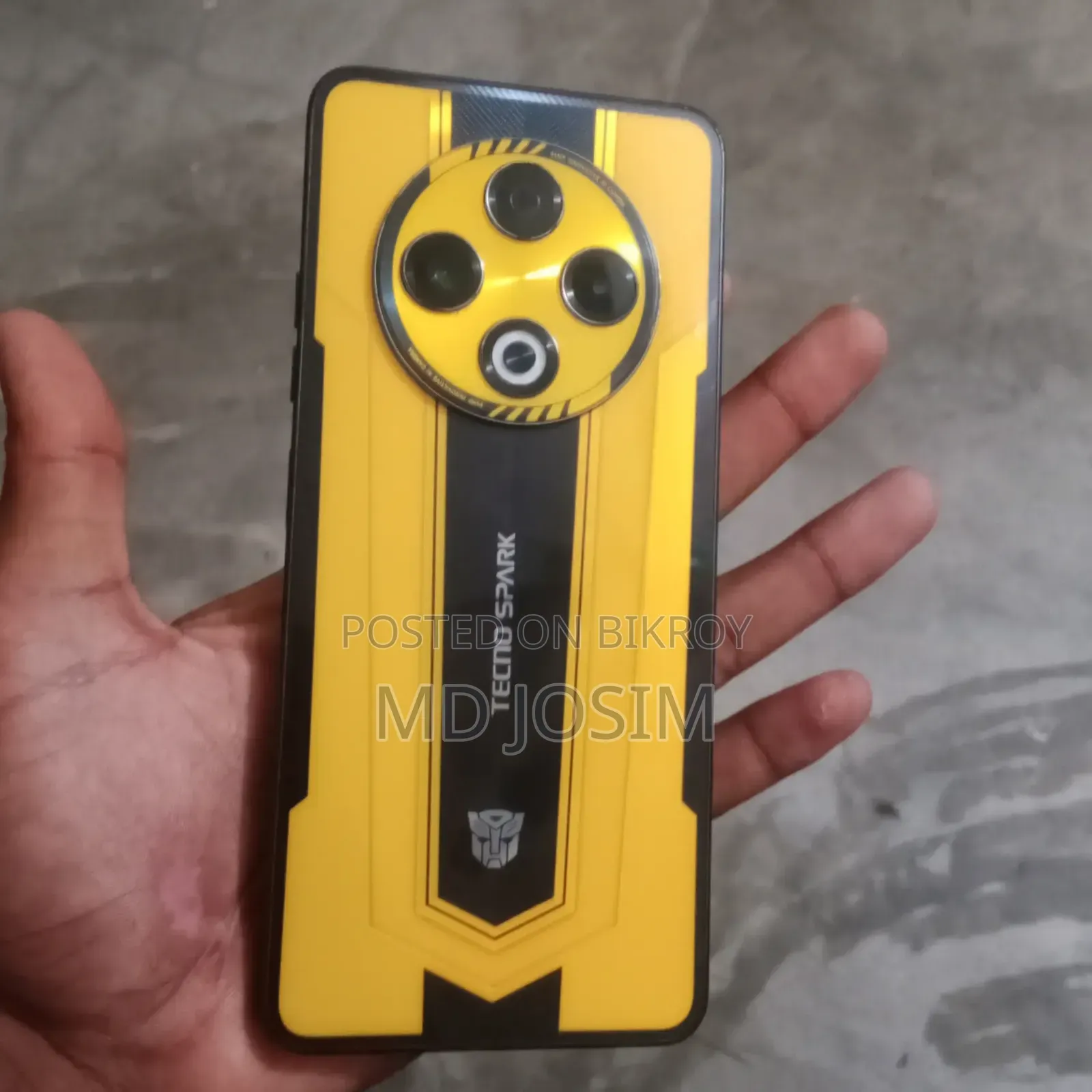Tecno Spark 30 128 GB Yellow