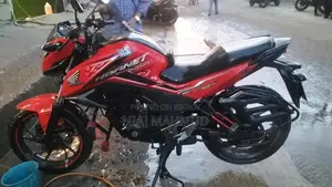 Honda Hornet 2018 Red