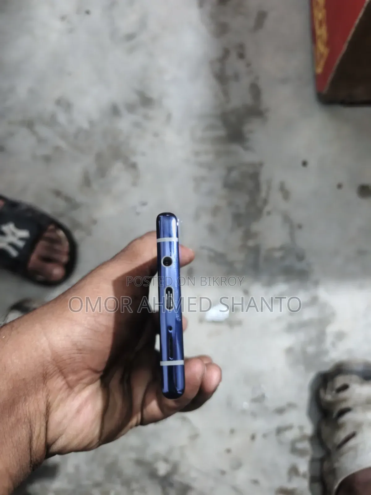 নতুন Fujitsu Arrows NX9 F-52A ১২৮ জিবি নীল