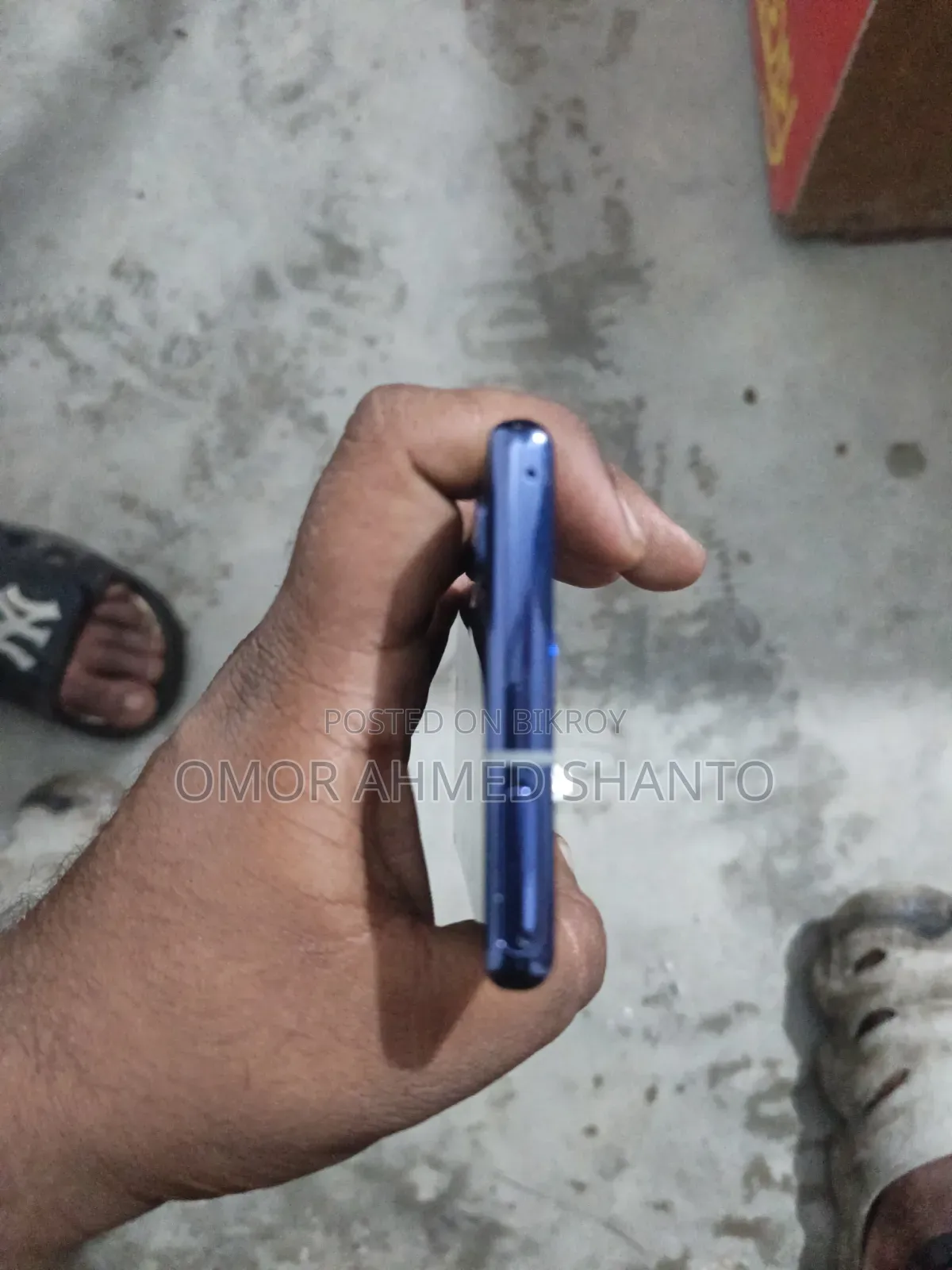 নতুন Fujitsu Arrows NX9 F-52A ১২৮ জিবি নীল
