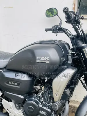 ইয়ামাহা এফজেড-এক্স ২০২৫ ব্ল্যাক