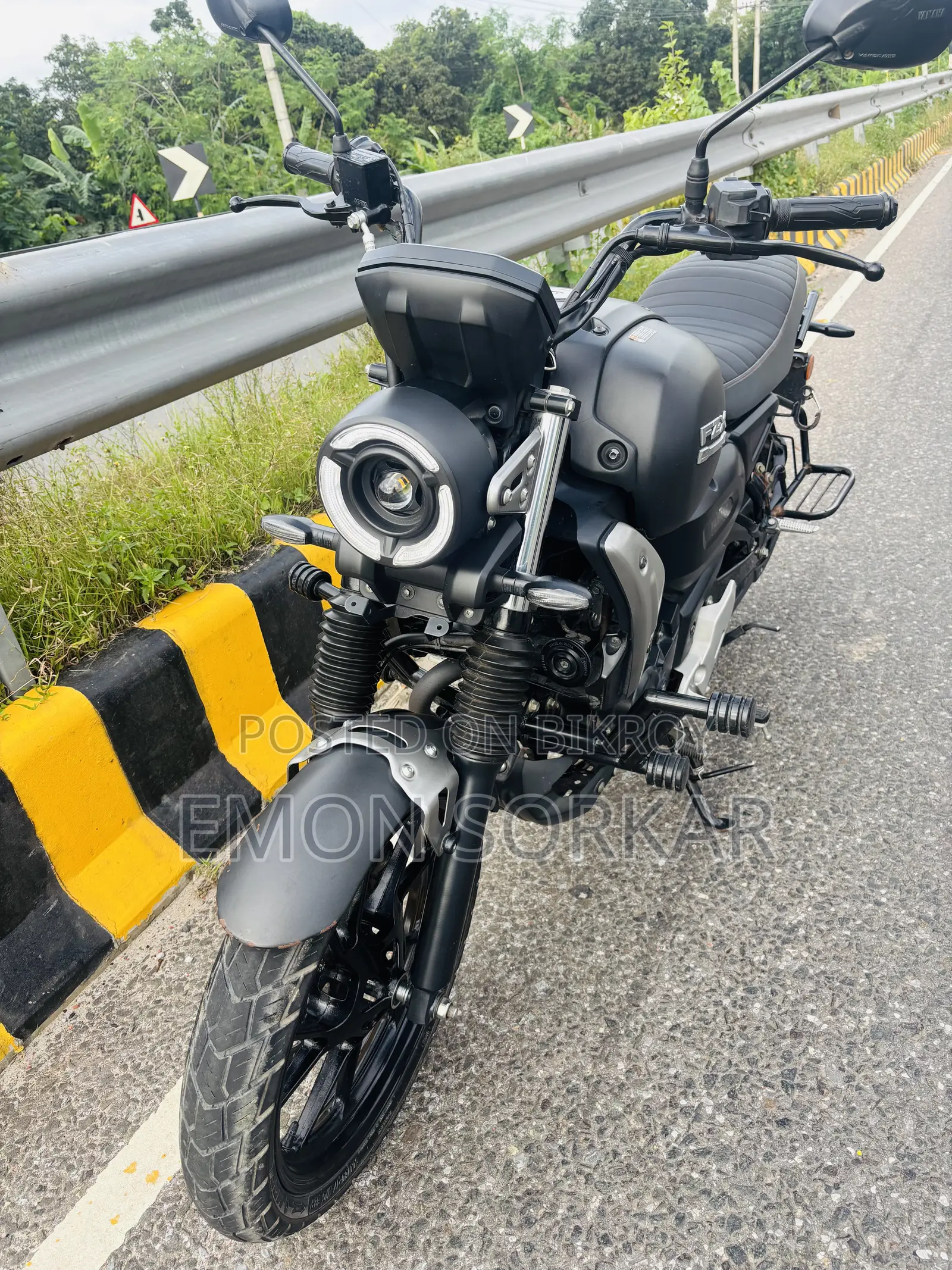 ইয়ামাহা এফজেড-এক্স ২০২৫ ব্ল্যাক