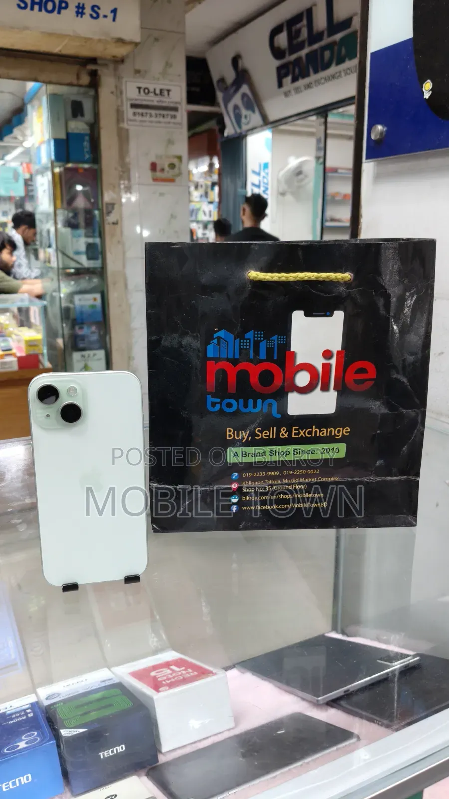 Apple iPhone 15 256 GB Green