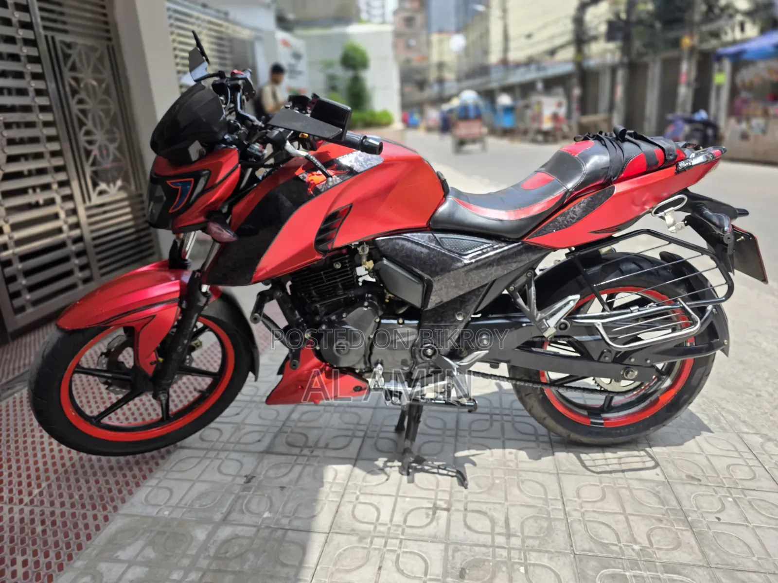 টিভিএস অ্যাপাচি আরটিআর ১৬০ ৪ভি ২০২০ লাল