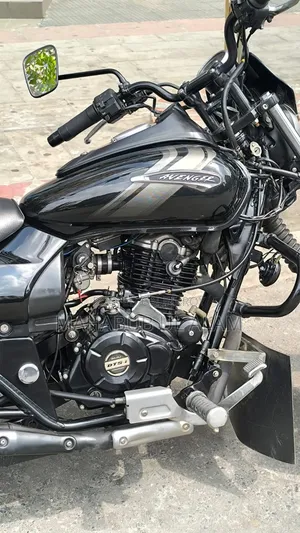 Bajaj Avenger 160 Street 2022 Black