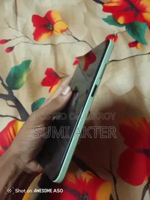 Symphony Z47 64 GB Green